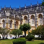 Alojamento de Acomodação e Pequeno-almoço Casa Ceedina & Beauty 4*