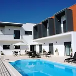 Casa Ceedina & Beauty Alojamento de Acomodação e Pequeno-almoço 4*