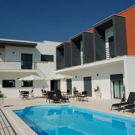 Casa Ceedina & Beauty Alojamento de Acomodação e Pequeno-almoço 4*