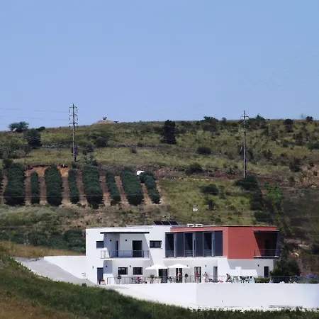 לינה וארוחת בוקר Casa Ceedina & Beauty