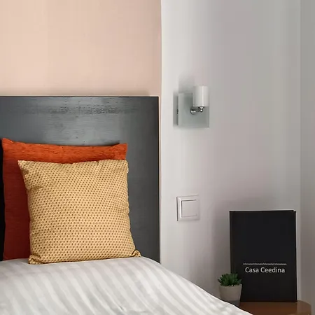 לינה וארוחת בוקר Casa Ceedina & Beauty 4*