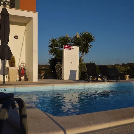 Bed & Breakfast Casa Ceedina & Beauty Batalha