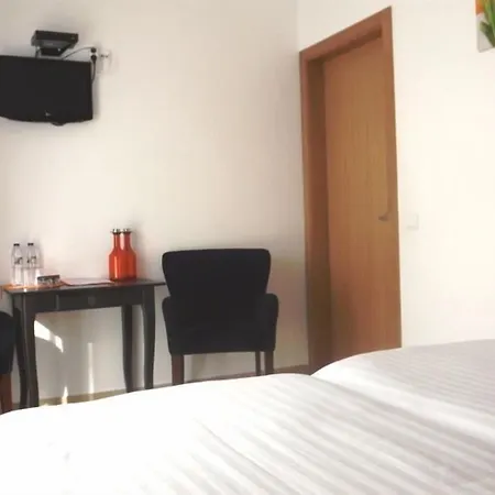 לינה וארוחת בוקר Casa Ceedina & Beauty