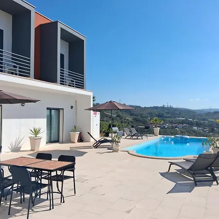 Casa Serra Larga Batalha